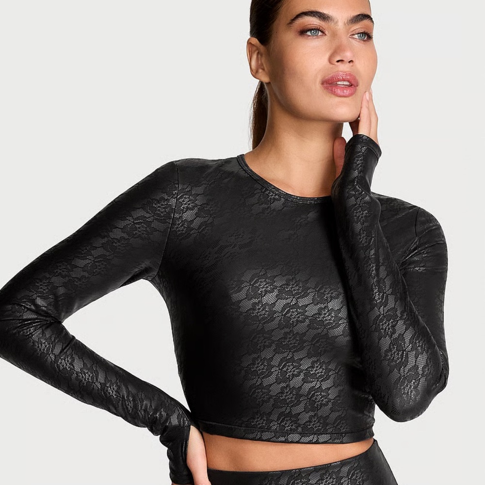 NWT VSX 
VSX SuedeEffect Lace Long-Sleeve Top